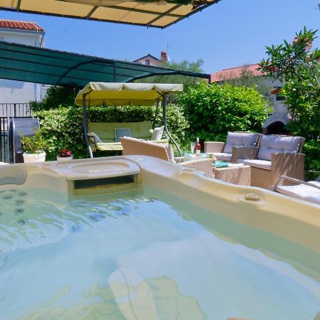 בוג'ה Holiday Home Nevena By Rent Istria מראה חיצוני תמונה
