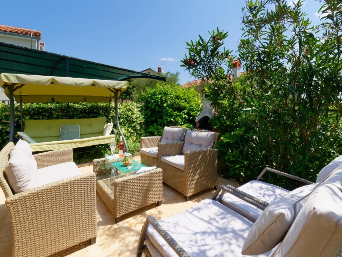בוג'ה Holiday Home Nevena By Rent Istria מראה חיצוני תמונה