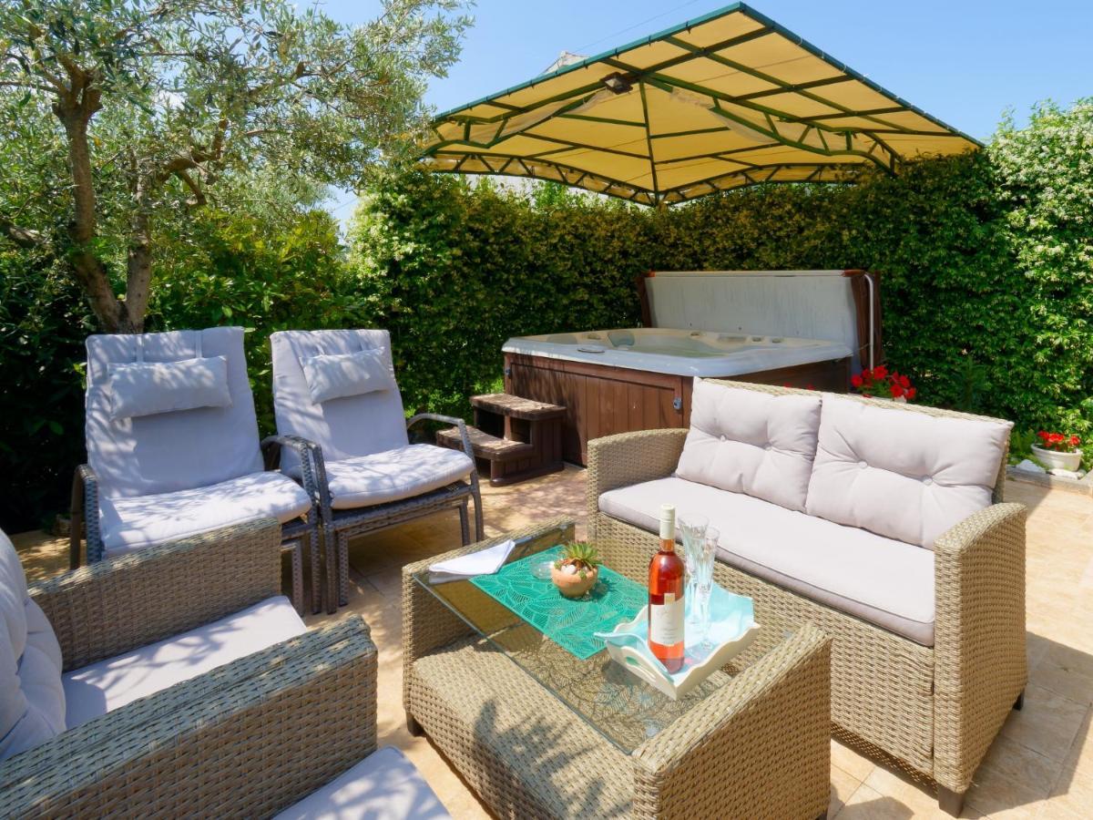 בוג'ה Holiday Home Nevena By Rent Istria מראה חיצוני תמונה